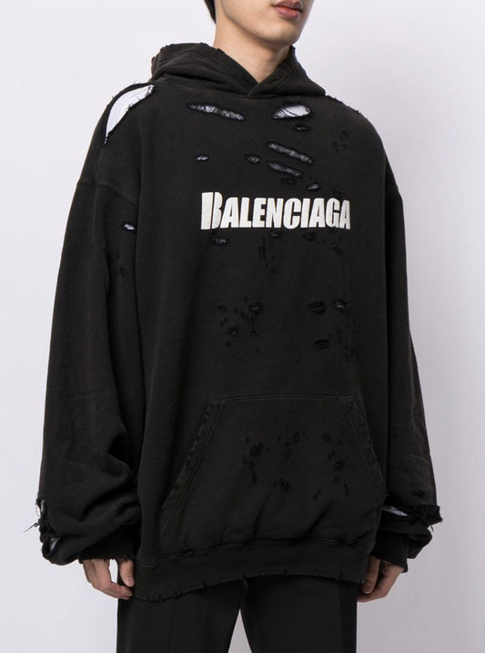 Balenciaga
Logo-Print Distressed Pullover Hoodie